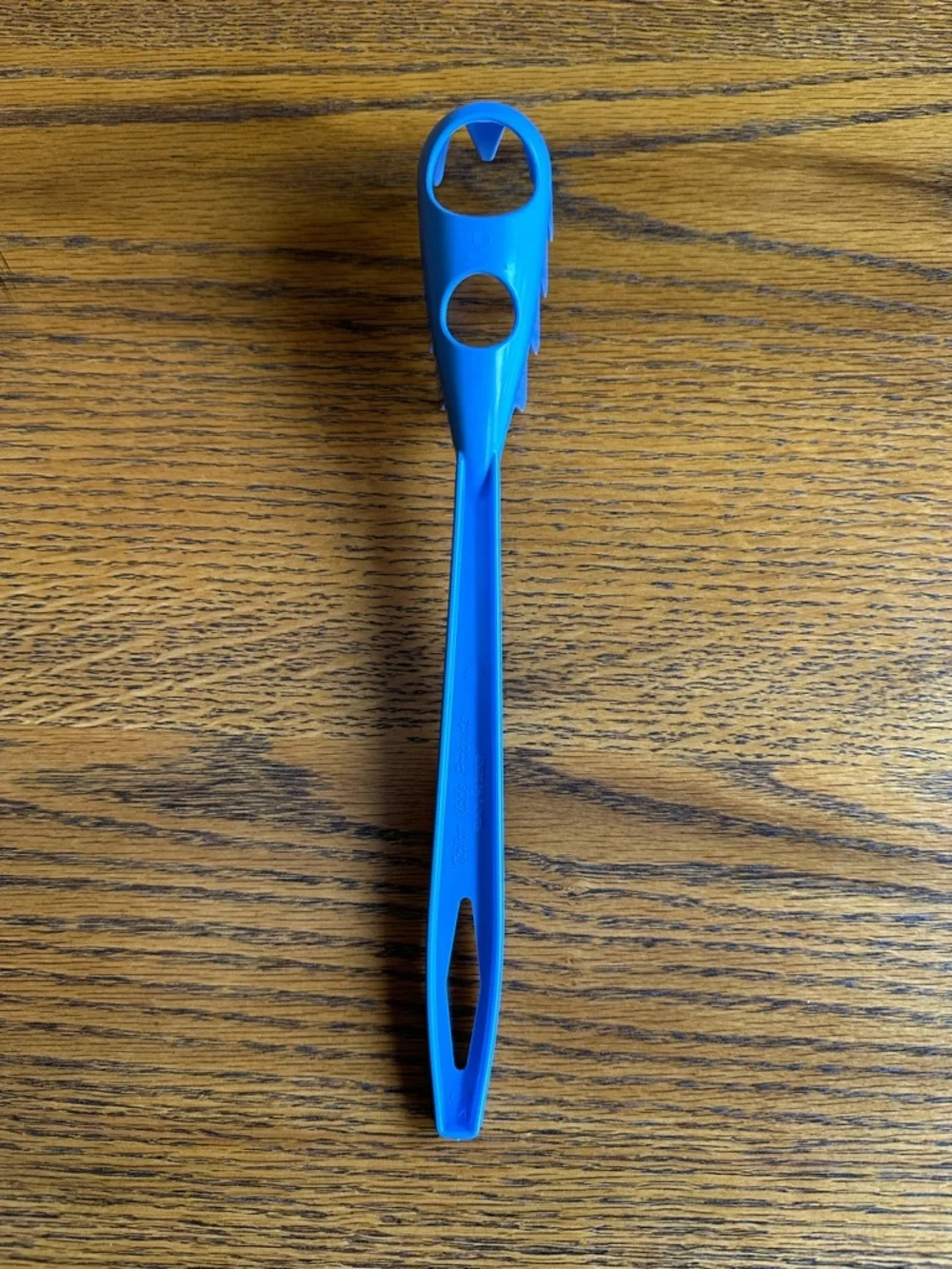 Vintage Tailor Made Country Blue Plastic Spaghetti Fork/Server